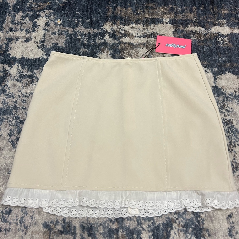 Edikted Thora Woven Mini Skirt